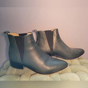 Frank & Oak Palace Chelsea Boot In Green Leather, Size US 6.5/EU 37